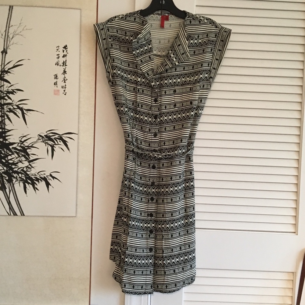 Geometric print shirt dress
